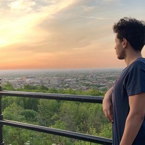 Meet your Posher, Omar